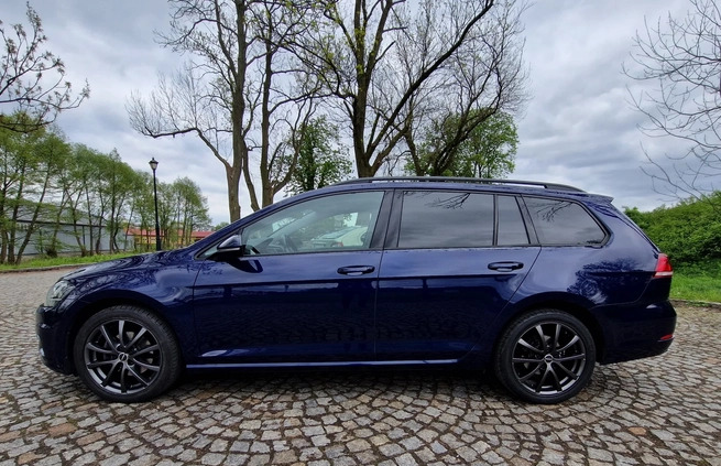 Volkswagen Golf cena 52800 przebieg: 171000, rok produkcji 2019 z Warszawa małe 232